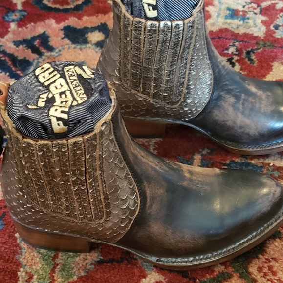 Freebird Salamanca Brown Boots - Picture 6 of 7